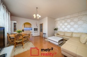 Prodej pěkného bytu 2,5+1 s 2 balkony a komorou / Olomouc - Topolová, cena 4946010 CZK / objekt, nabízí 